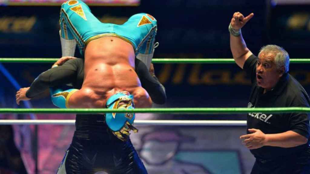 Casa Azul + Anahuacalli + Xochimilco Boat Fiesta + Lucha Libre Aztek Adrenaline- Adventure tourism Mexico