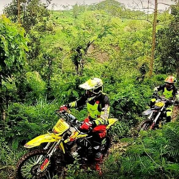 Guided dirt bike adventure in Bali